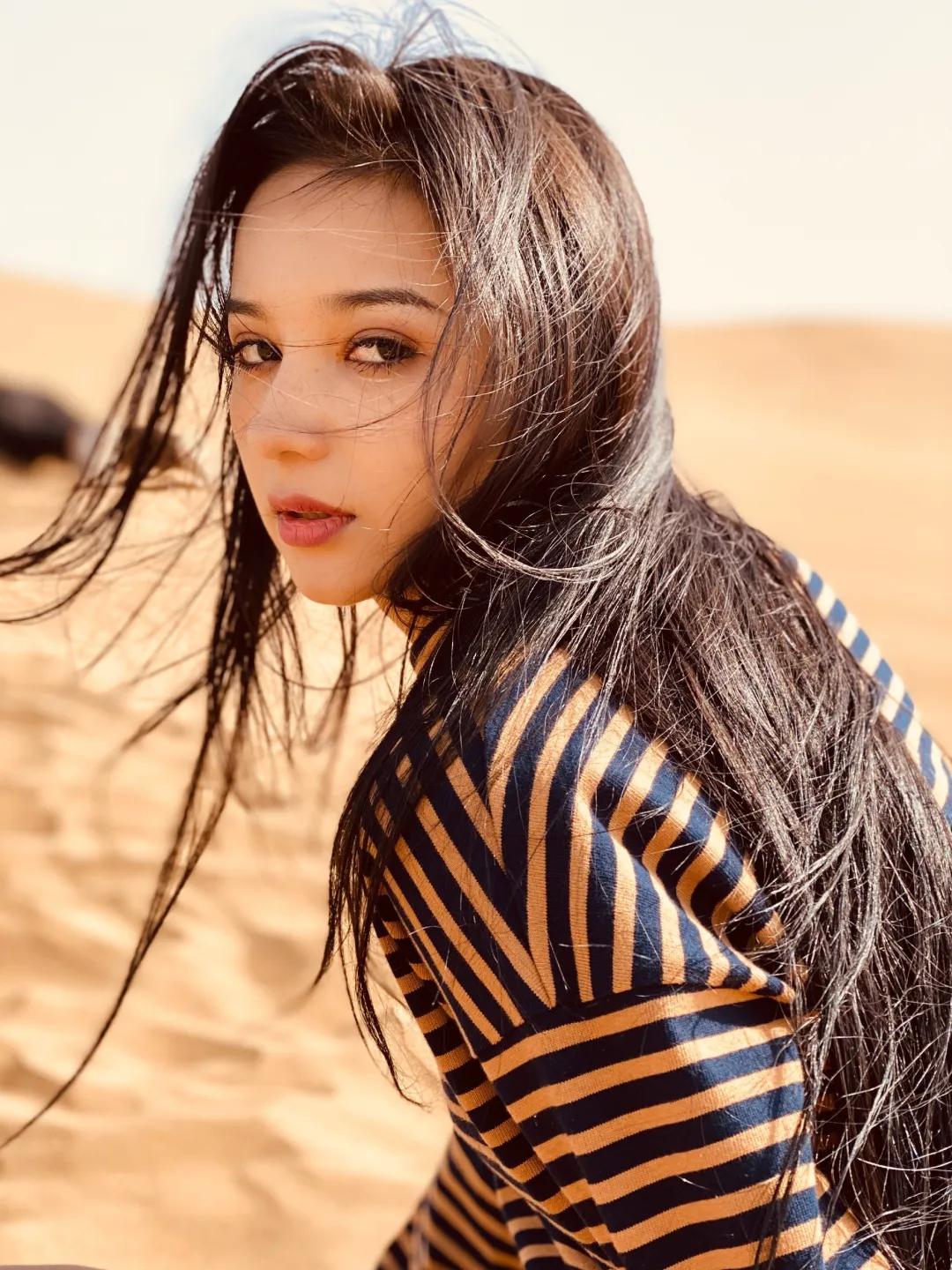 *疆新**“杨丽萍”古丽迪娅尔