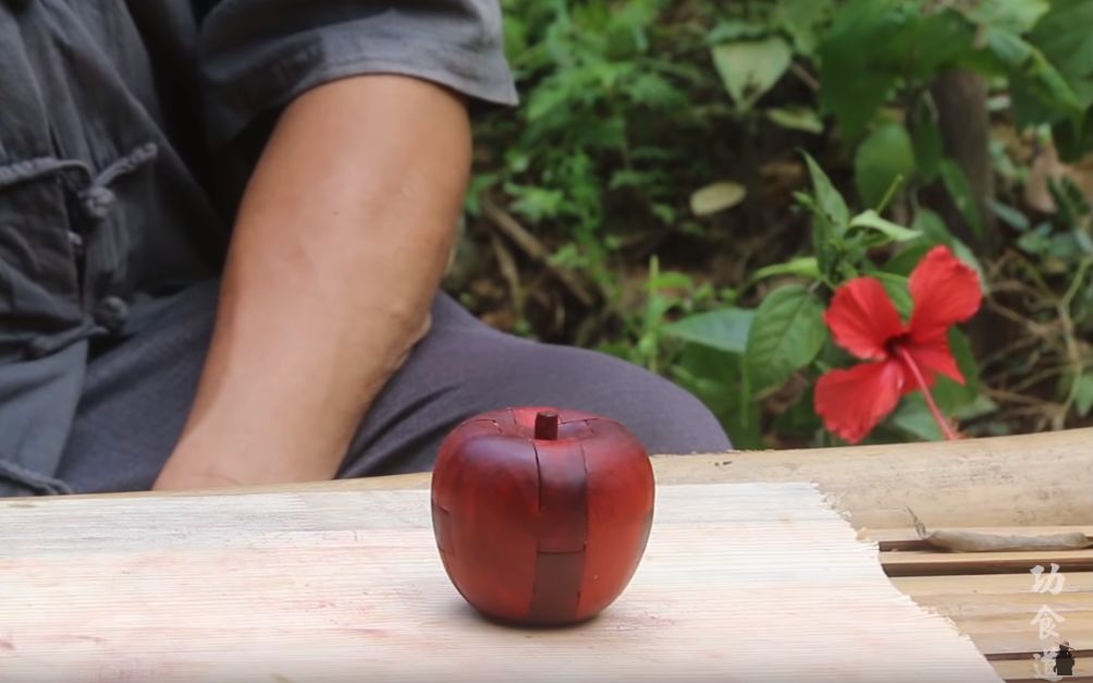 中国老大爷玩短视频,国外获60万粉丝,老外惊呼:这是什么Chinese功夫?