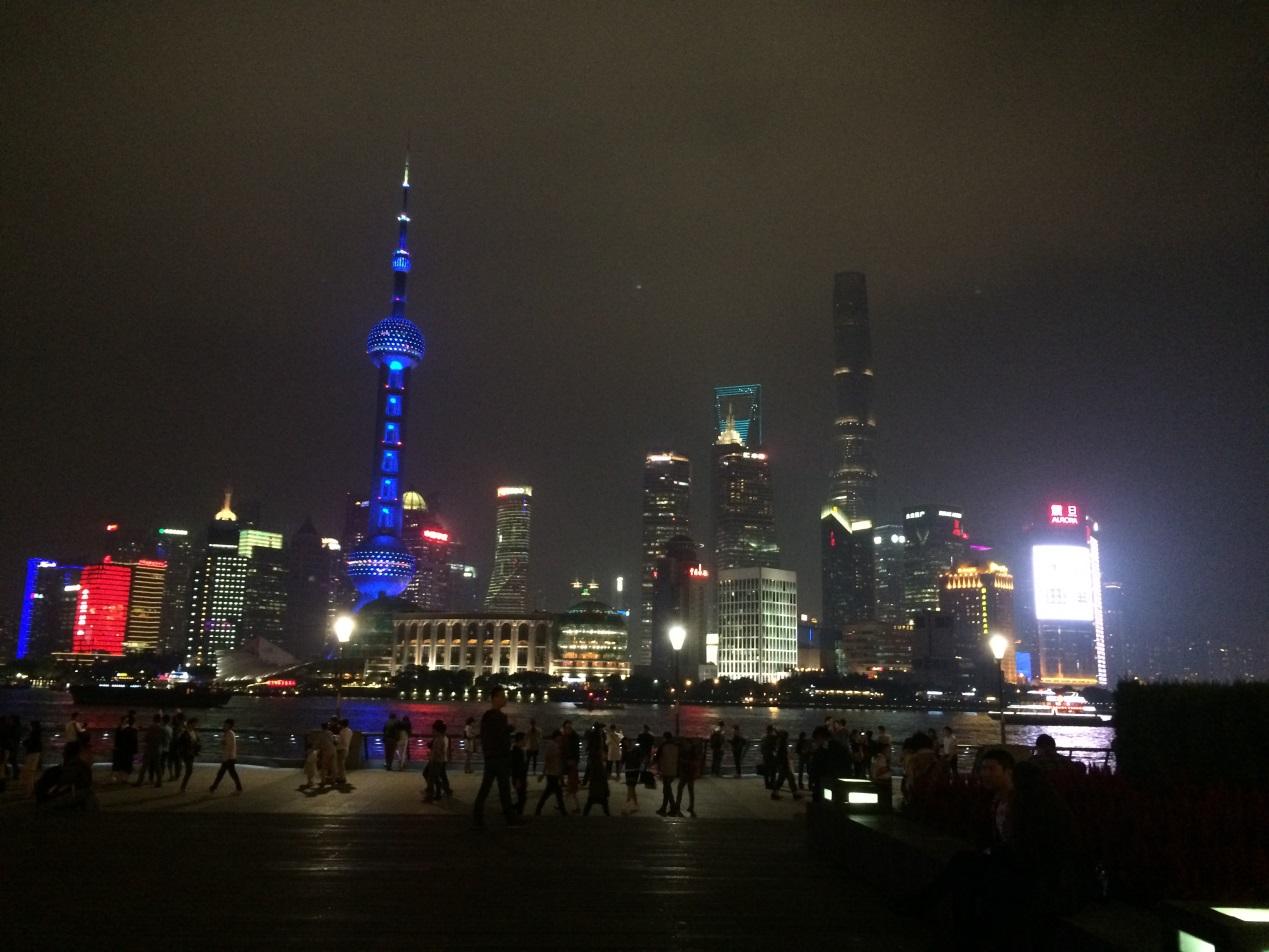 央行等五部门发文!和HK比,上海到底差在哪里?