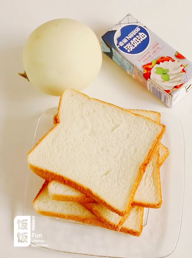 甜苦瓜迷你吐司酥香柔软的口感,西瓜吐司菠萝吐司哈密瓜吐司