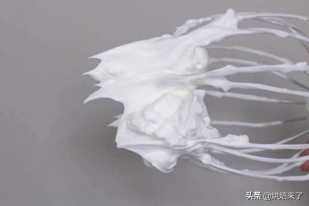 烘培蛋白打发技巧,烘焙打发蛋白图片讲解