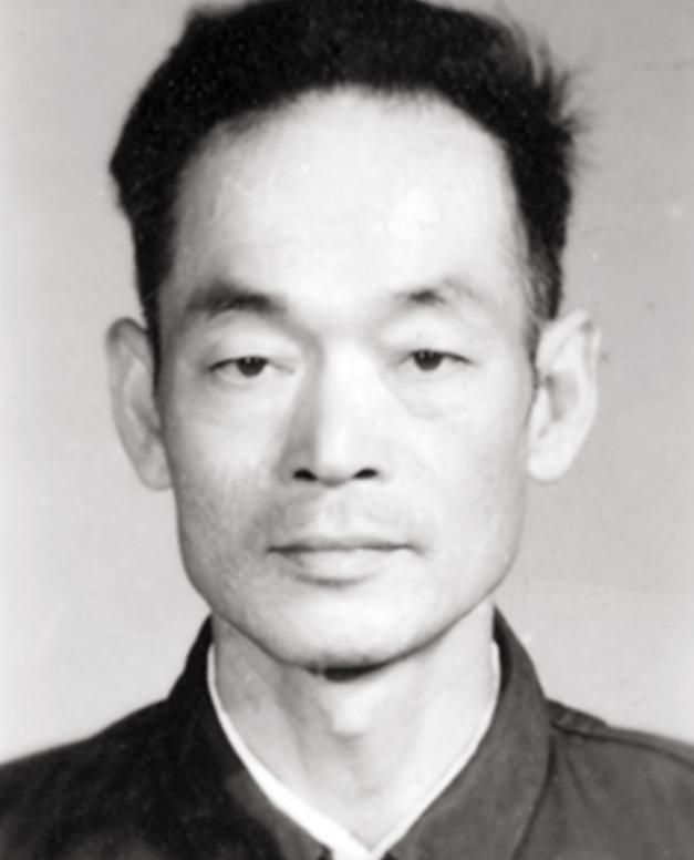 *世友许**之子许光，患癌后向医院提要求：不用进口药，不做过度治疗