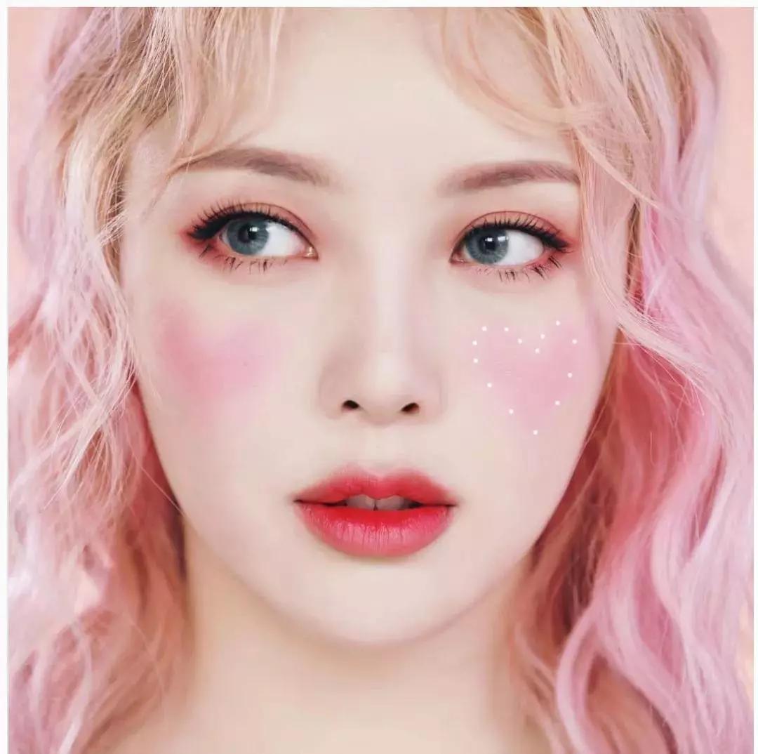 腮红可以让脸颊饱满吗,腮红能遮泪沟么