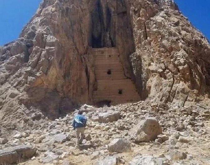 青海挖九层妖塔的科学家,青海省都兰县九层妖塔考古