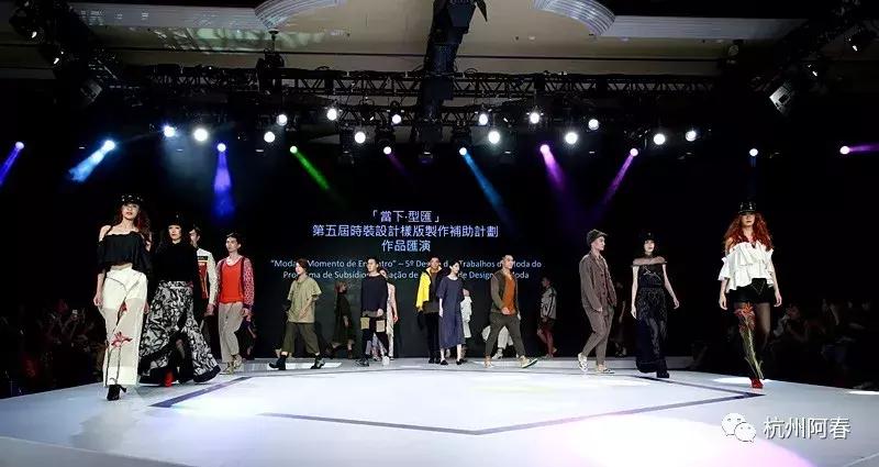 超百图再现2018年服装圈内那三十道靓丽风景……