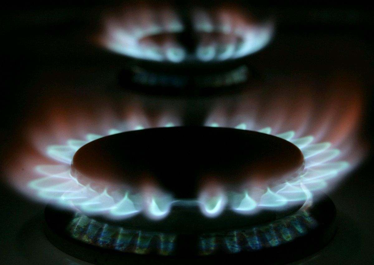 煮饺子加三次冷水的做法,凉水煮饺子还是热水煮冻饺子