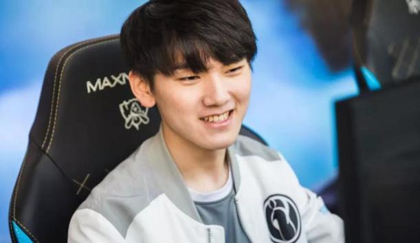 jackeylove古川雄辉对比照,古川雄辉和jackeylove对比图