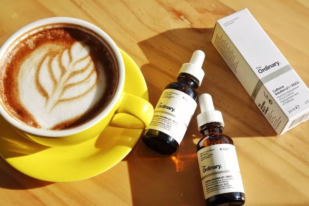 朋友圈精致生活却一地鸡毛,精致朋友圈背后的真实故事