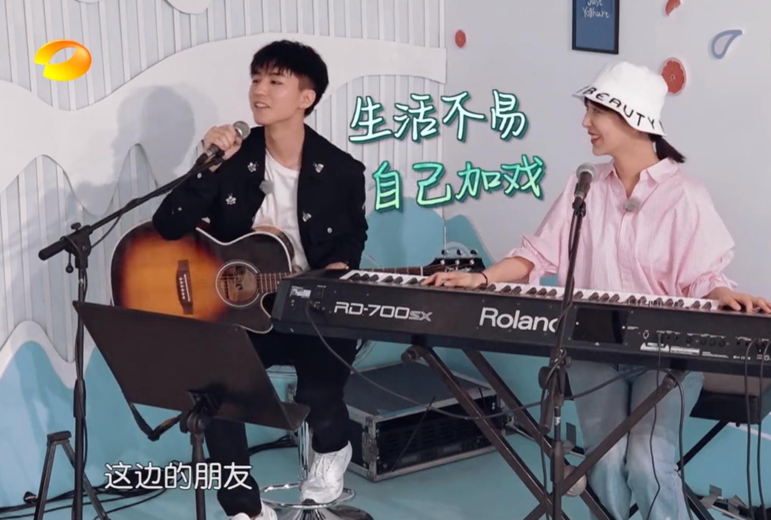 王俊凯中餐厅最帅合集,王俊凯中餐厅穿搭