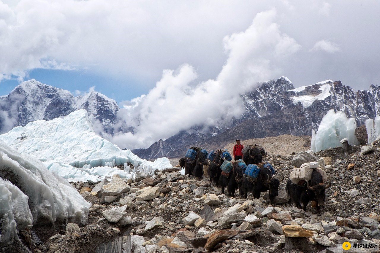 海拔不断的升高,海拔高度一直上升