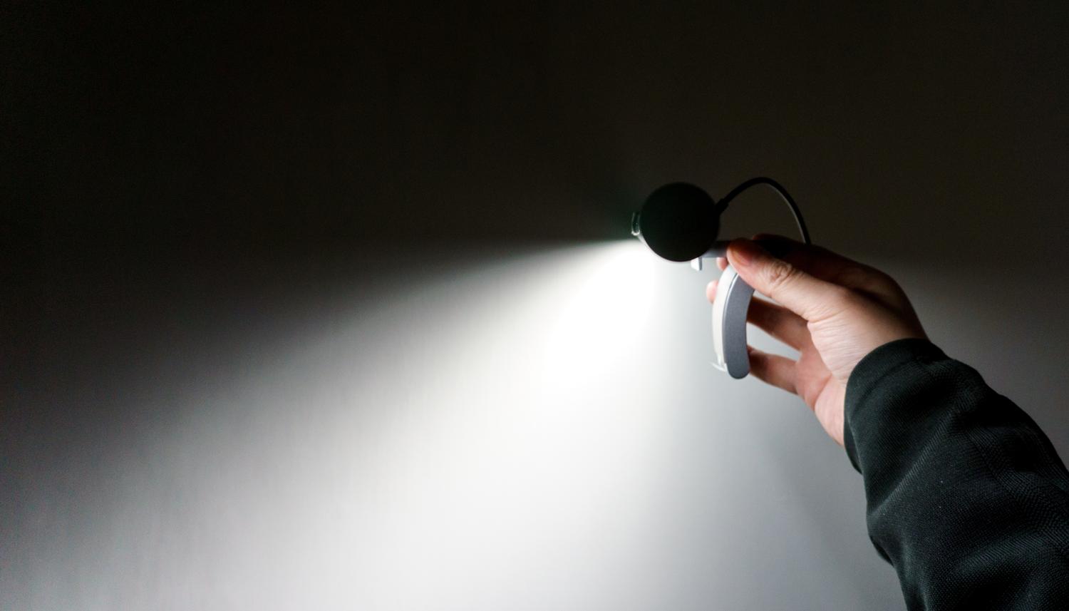 游戏宅理想桌面,电竞头戴式耳机rog棱镜s