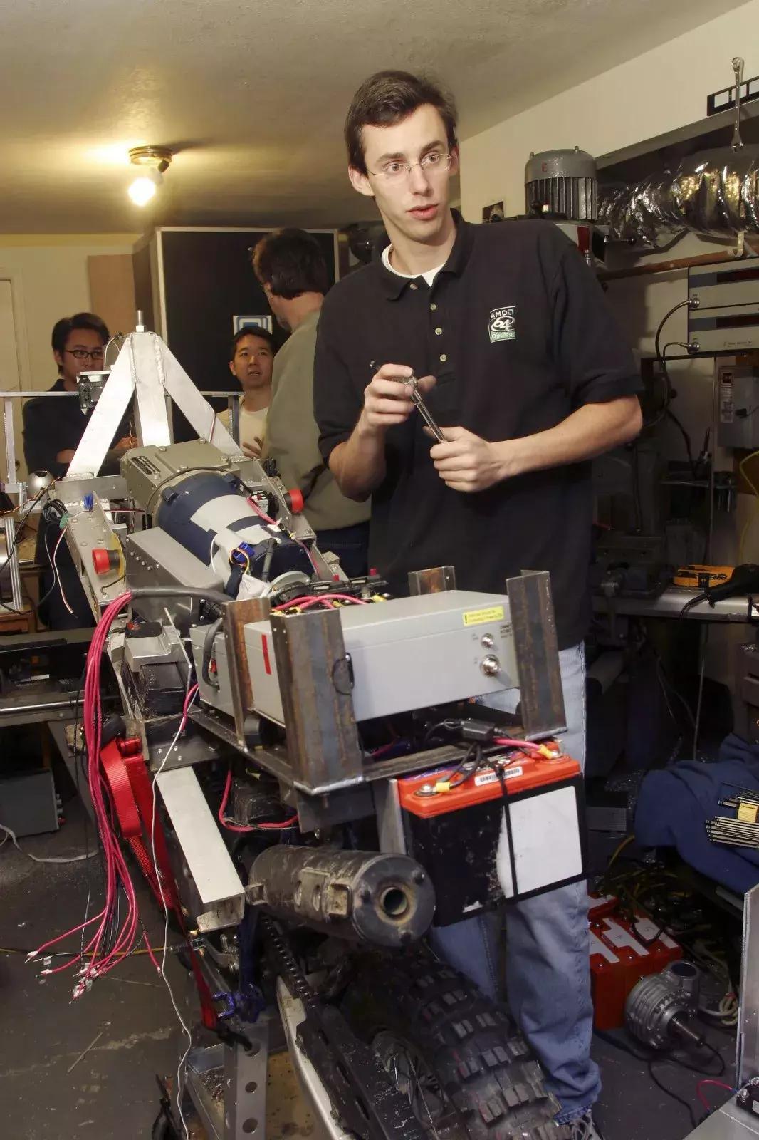 硅谷天才跌下神坛,被指控窃取谷歌商业机密,涉33项盗窃