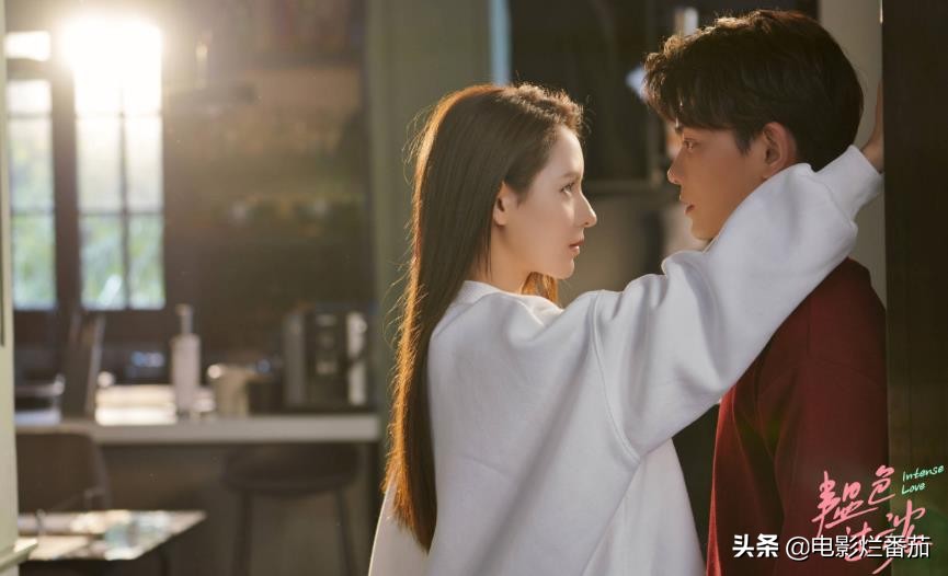 吕布是董卓培养的“生化人”?这又甜又虐的设定我第一次见