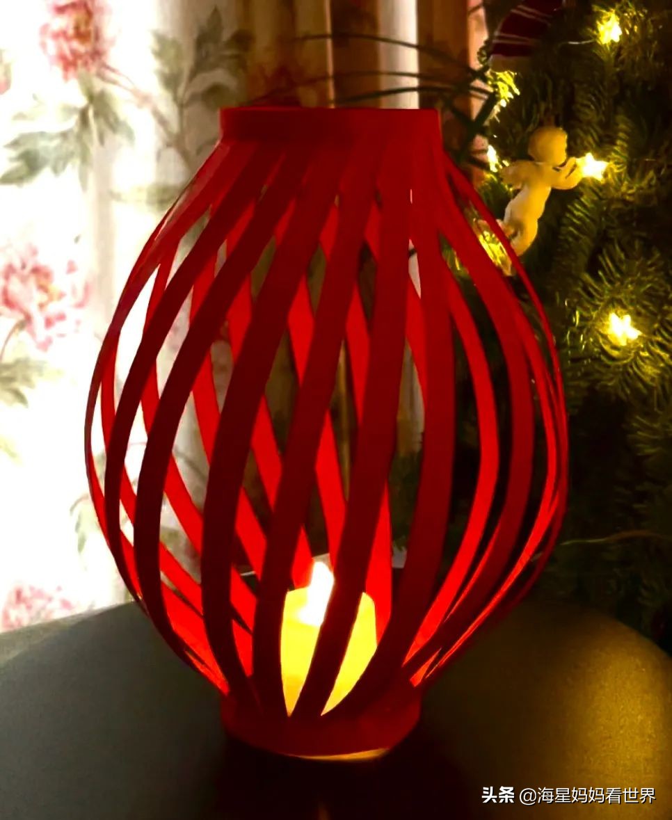 春节喜气洋洋大红灯笼高高挂,红红火火喜气洋洋百家姓灯笼