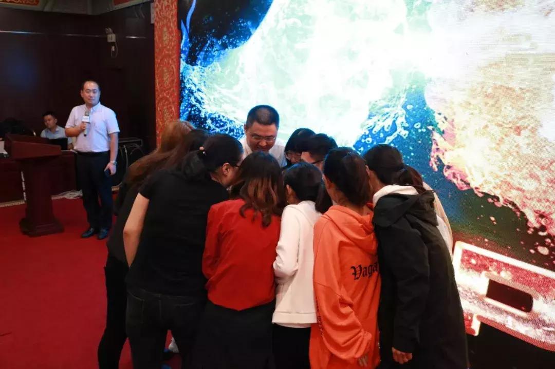 快讯|点金教育六、七、八月份月度总结表彰大会圆满落幕