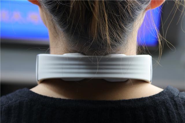 智能电动颈椎按摩神器,颈椎自动按摩神器