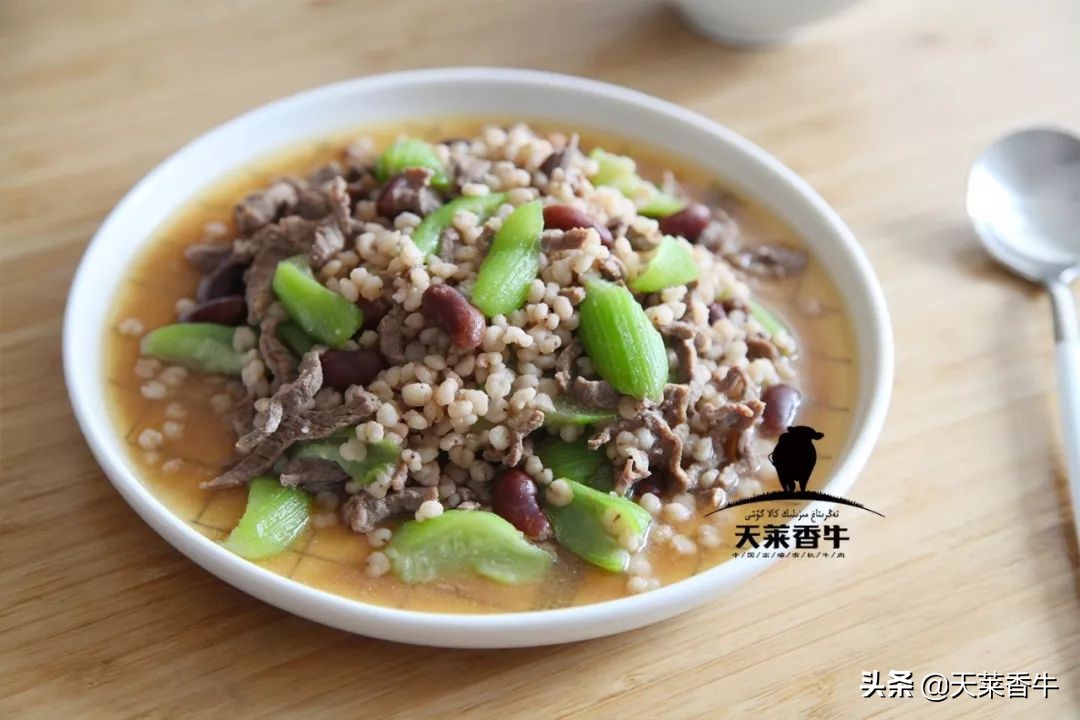 健身美食安排,丝瓜牛肉汤减脂餐