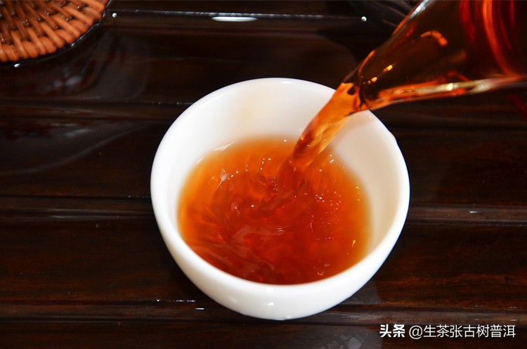 喝普洱茶为什么会有胃酸的感觉,喝普洱茶为什么回甘