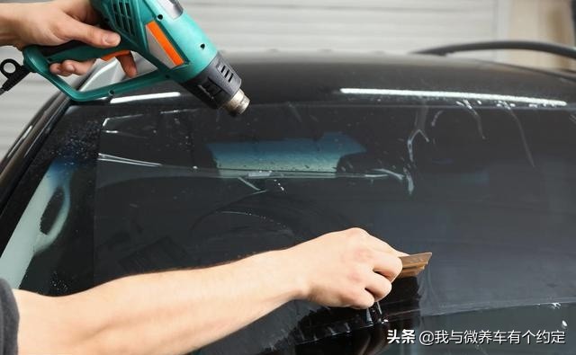 汽车太阳膜起气泡怎么处理,太阳膜刚贴完有气泡正常吗