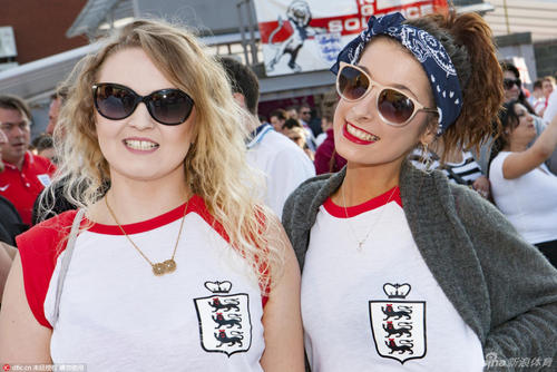 球场上那些漂亮的女球迷,冬日暖阳美景美女