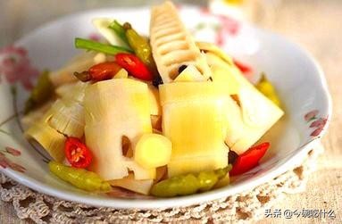 风味独特的四川泡菜制作及养护法，见证一坛传家泡菜的诞生