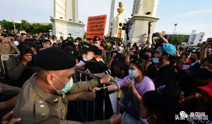 泰国警方要小费,泰国警察要小费