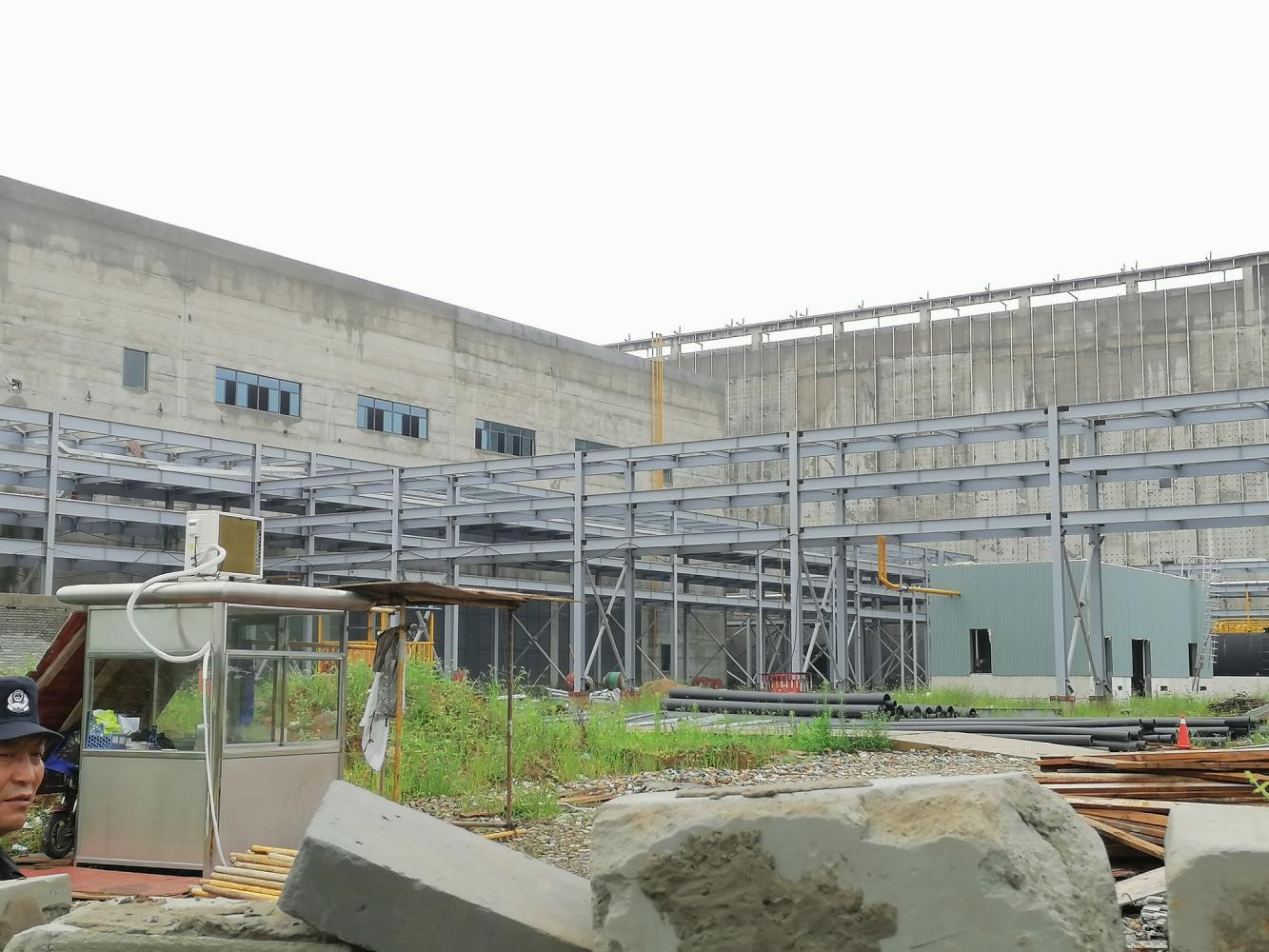 中国芯生存现状,中国芯痛之下如何破局