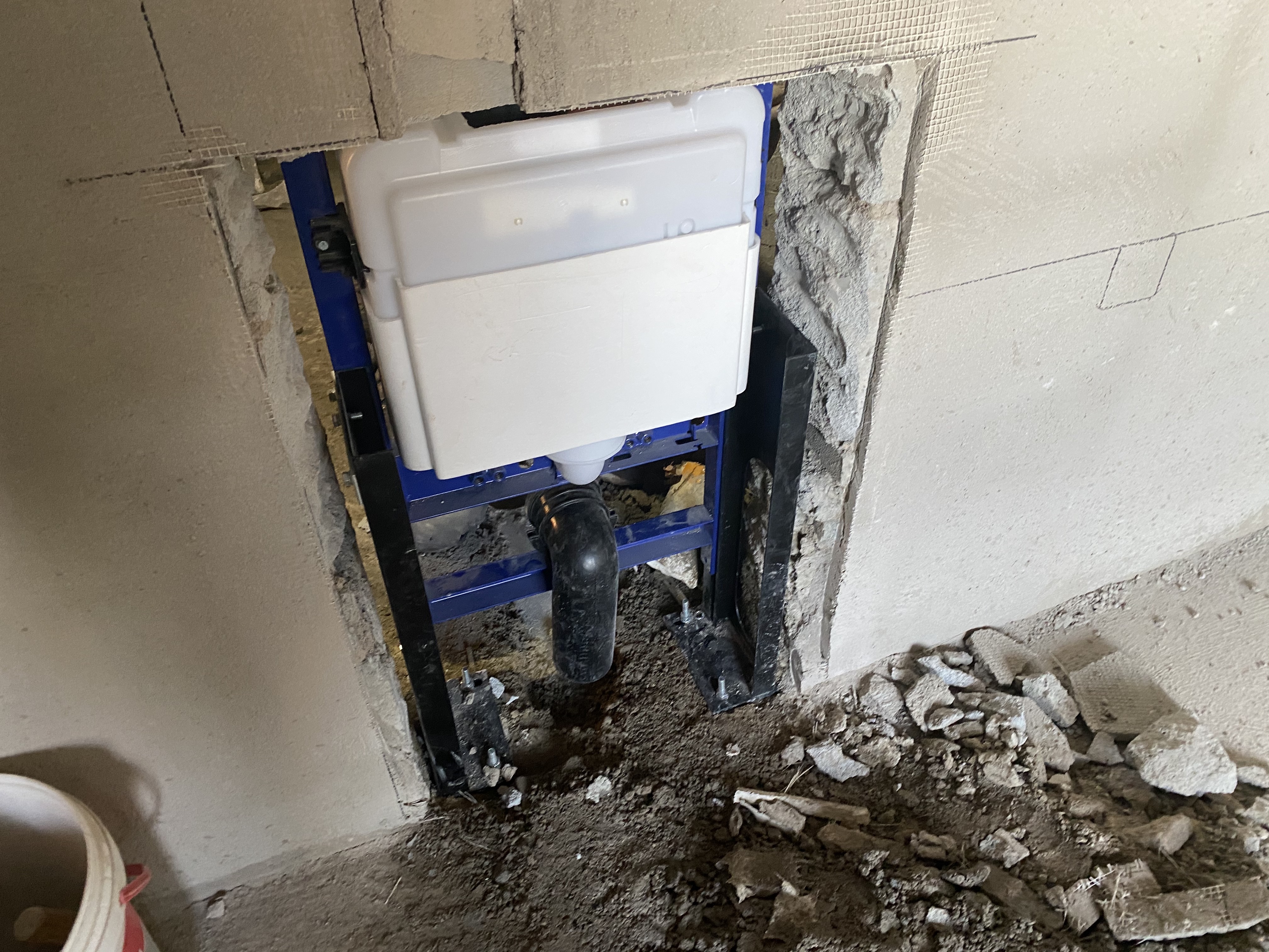 自己独立安装壁挂马桶遇到的那些坑!!!从水电开始就踩坑