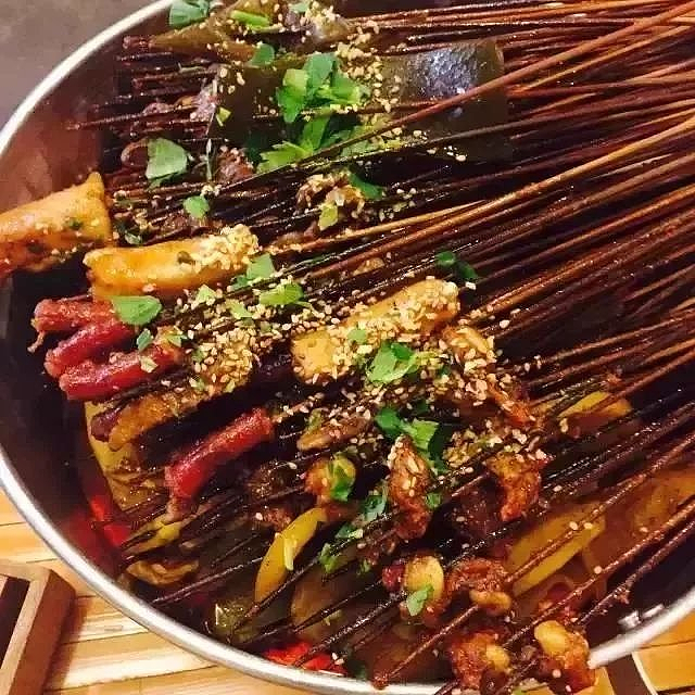 成都美食小吃攻略十大必吃排行榜,成都是美食之都各种小吃风味独特