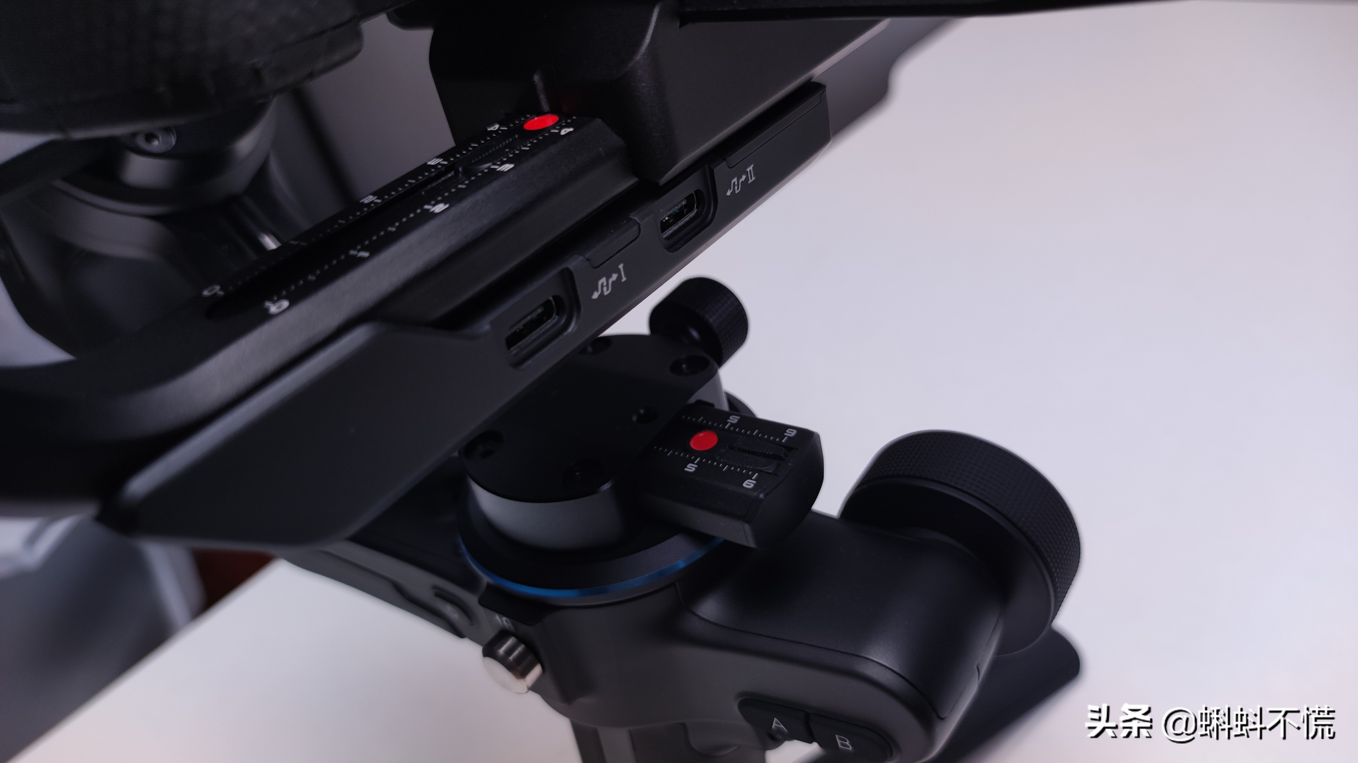 飞宇蝎子稳定器如何拍照,手机单轴稳定器飞宇测评