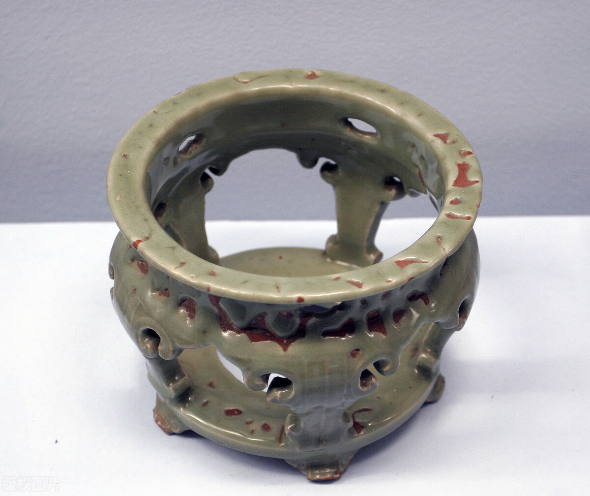 龙泉窑馆藏精品,元代龙泉窑瓷器鉴定方法