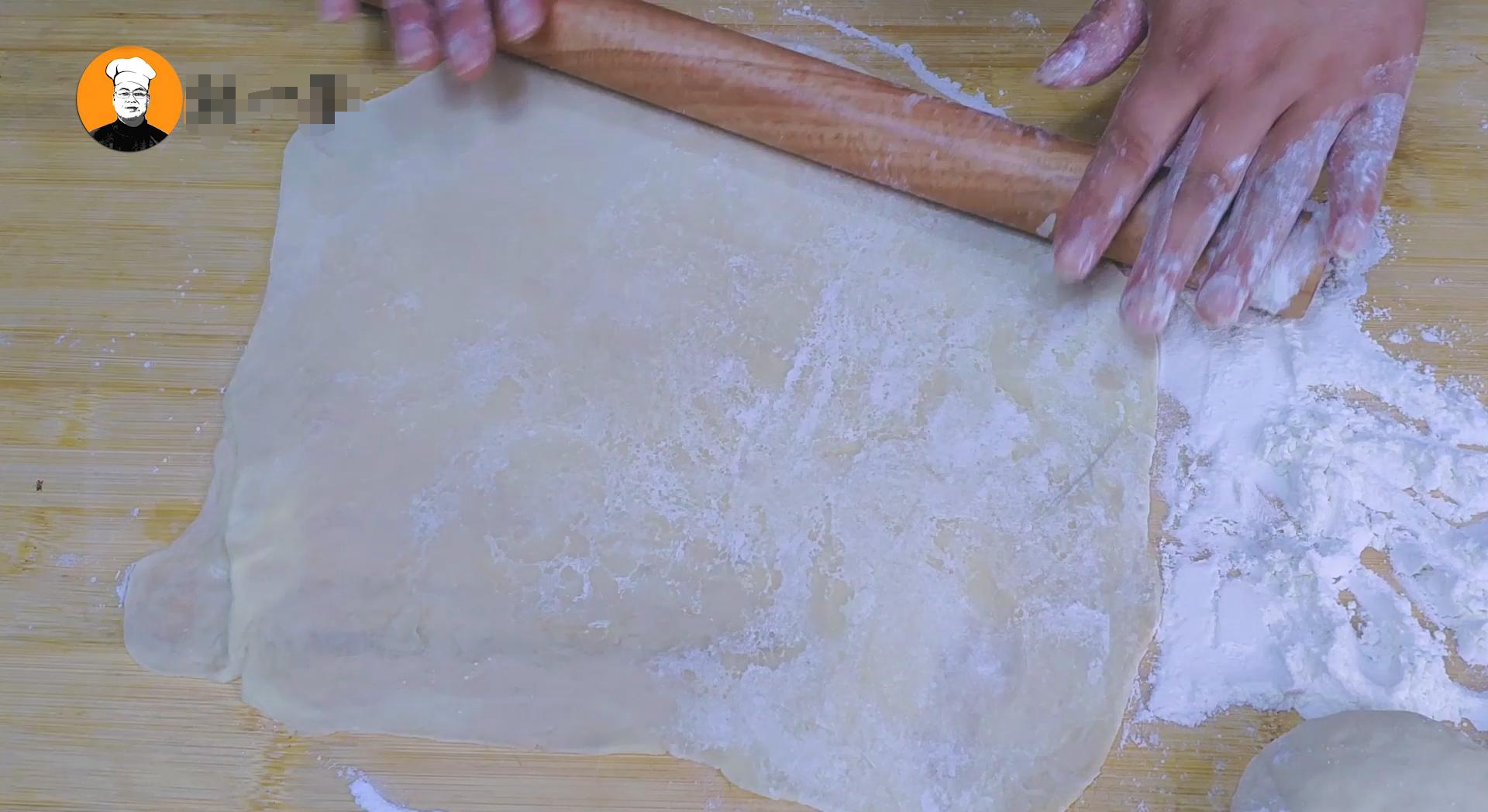 生铁锅做酱香饼的做法摆摊商用,酱香饼的做法摆摊需要什么材料