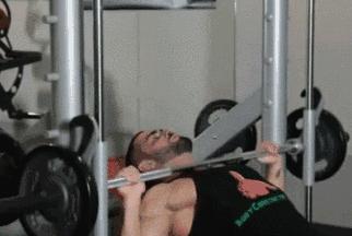 如何不靠器械把胸练大练厚,肩胸练厚最快方法