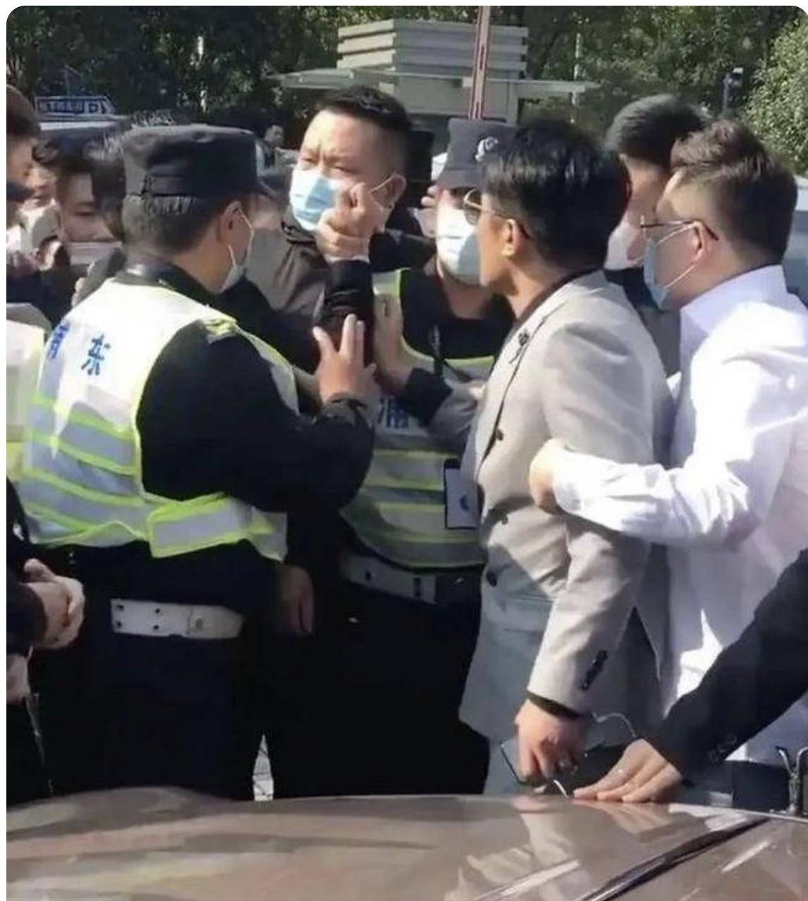 网红辛巴卖的什么,辛巴卖货破10亿是真的吗