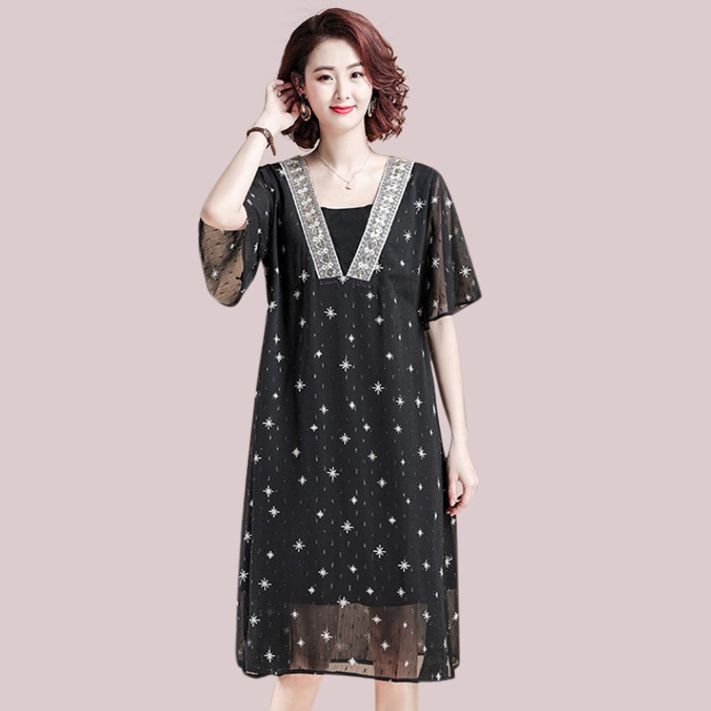 妈妈套装这样穿时尚减龄又洋气,比妈妈还洋气的女装