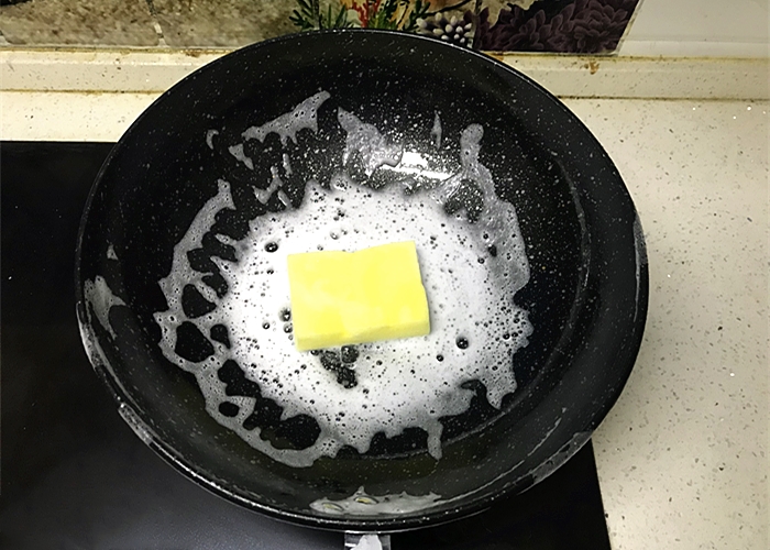 新不粘锅怎么开锅最简单方法,新买的不粘锅需要怎么开锅