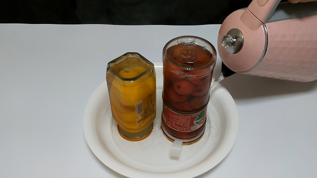 罐头盖子很难打开有简单办法吗,罐头盖子关上打不开怎么办