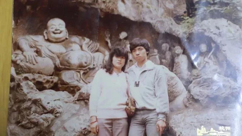 妻子昏迷十年丈夫不离不弃,妻子植物人13年丈夫不离不弃照顾