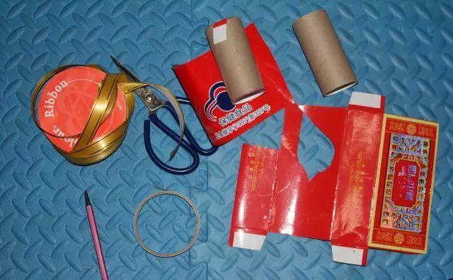 元旦节手工纸灯笼鞭炮,元旦手工立体鞭炮