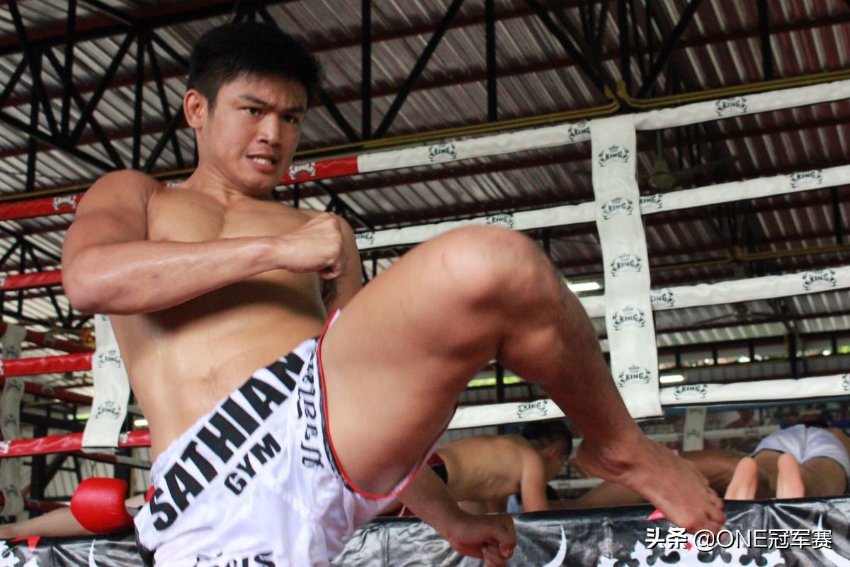 高中毕业前获四条金腰带，百万宝贝桑玛尼的开挂人生