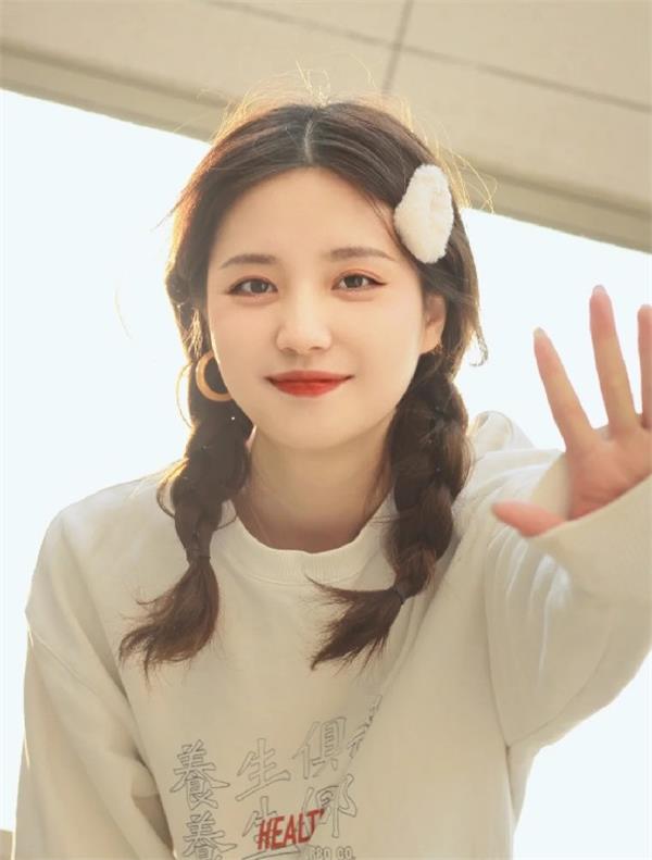 圆脸好看的脸型图片,公认最好看的脸型图片