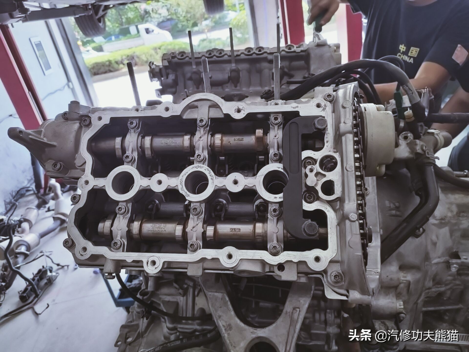 新款大众途锐烧机油吗,百万豪车为什么还烧机油