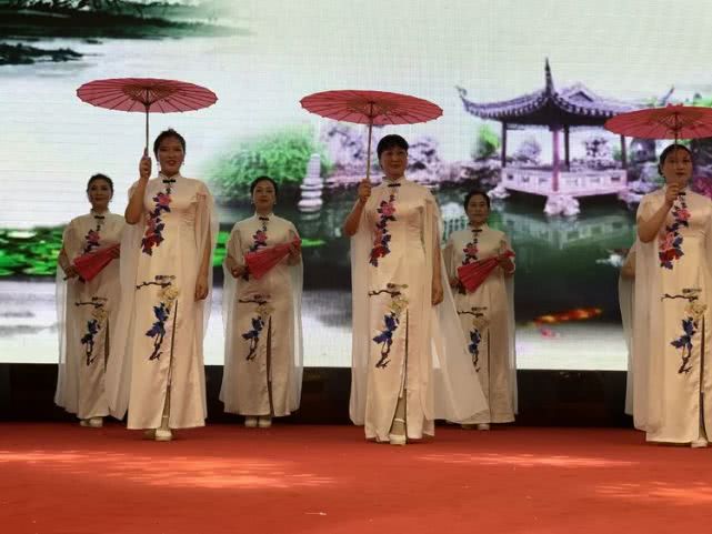 回首过去勠力同心展望未来,回首共同奋斗历程