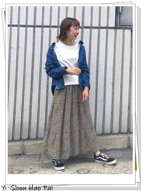 豹纹半身裙怎么搭配好看夏天,豹纹半身裙怎么搭配好看
