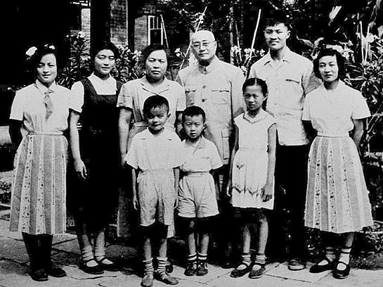 *伯承刘**病逝前真的委托*国锋华**向*小平邓**转述遗嘱?刘太行出面回应