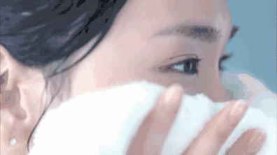 日常护肤毛孔粗大的小仙女,冬天毛孔粗大用啥粉底