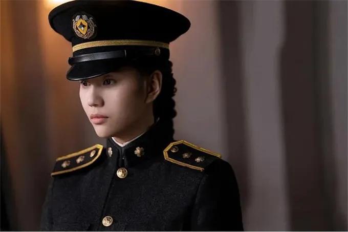 悬崖之上周乙怎么与小兰接头,悬崖之上大结局周乙与小兰对话