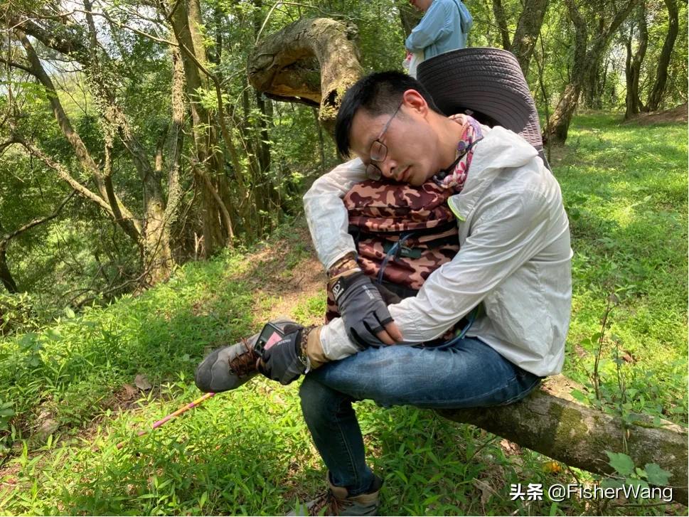 中毒or中暑，36度高温带两女生徒步，中道而退之登云-恩顶水库。