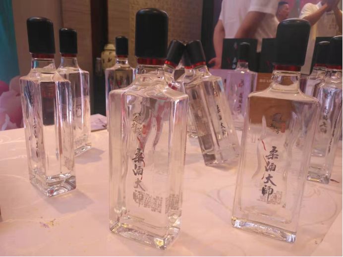 花冠千斤顶前支撑点,花冠腰部支撑