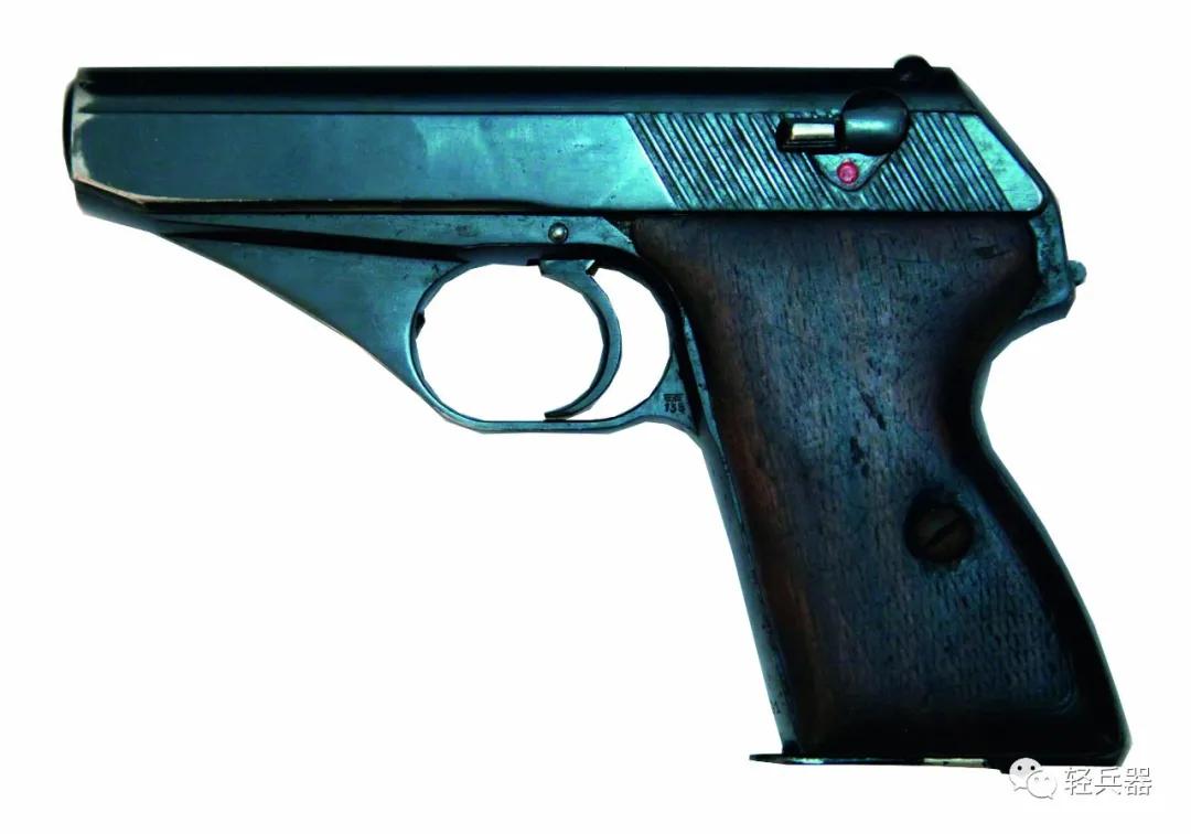 好文继续:瓦尔特PP/PPK、绍尔38H等纳粹曾装备的手枪,也曾出现在大连警局:大连警用手枪追踪(12)